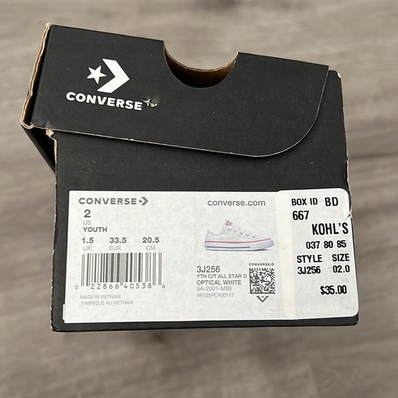 White kids converse - Picture 5 of 5